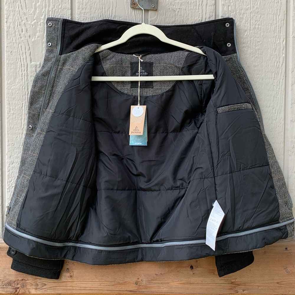 Prana insulated Caprise jacket w/detachable layer - Picture 8 of 16